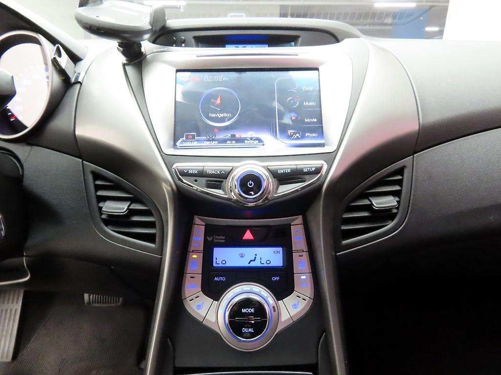 HYUNDAI Avante 2012 Blanco - Importación desde Corea - HF Imports Iquique - Foto 13