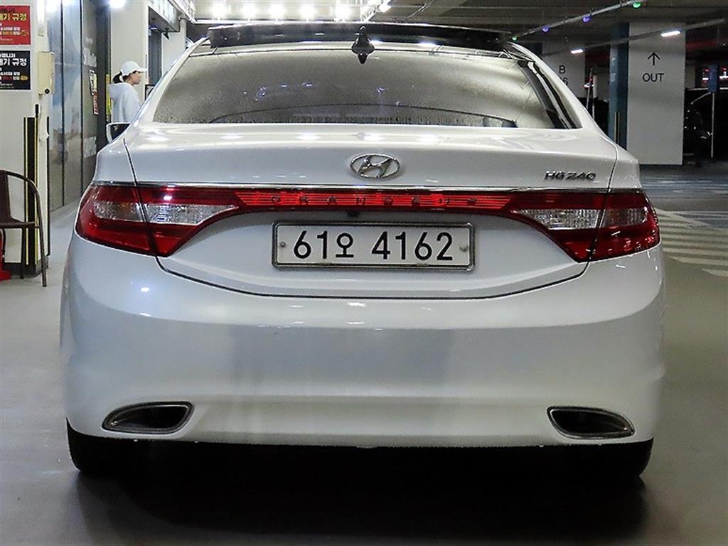 HYUNDAI Grandeur - Vista 5