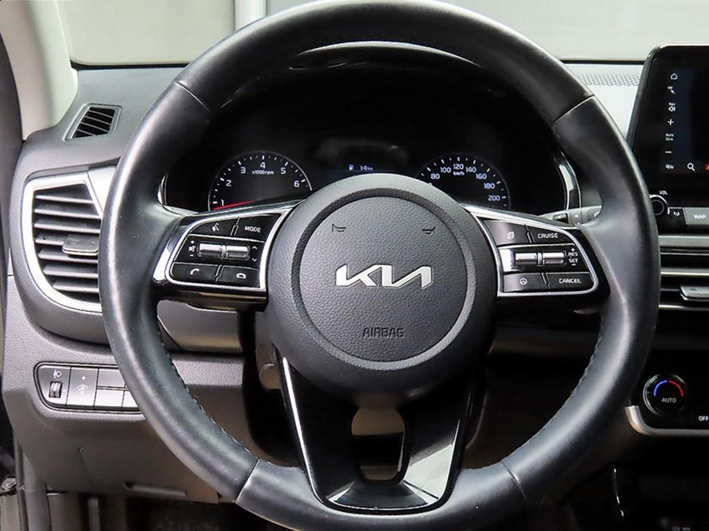 KIA Seltos - Vista 9