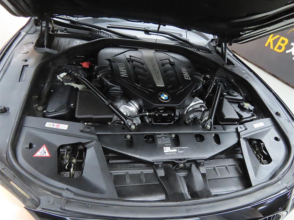 BMW 7 Series 2012 Negro - Importación desde Corea - HF Imports Iquique - Foto 19