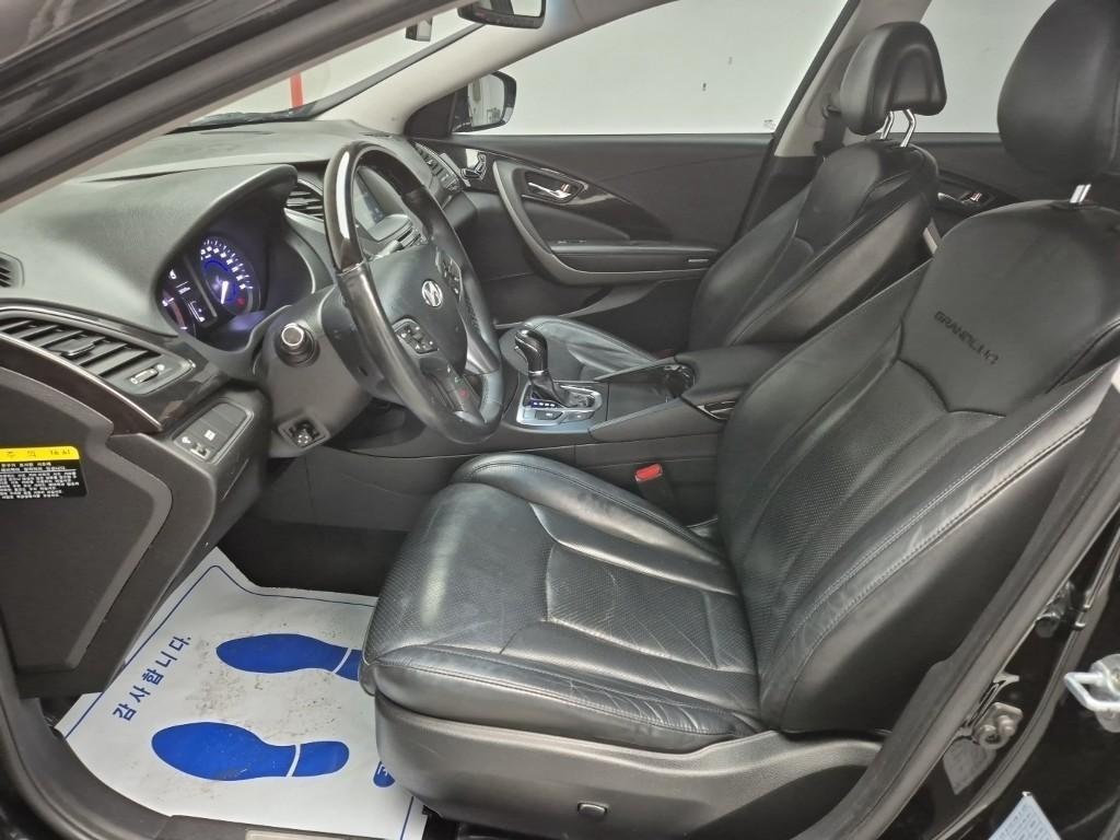 HYUNDAI Grandeur 2016 Negro - Importación desde Corea - HF Imports Iquique - Foto 15