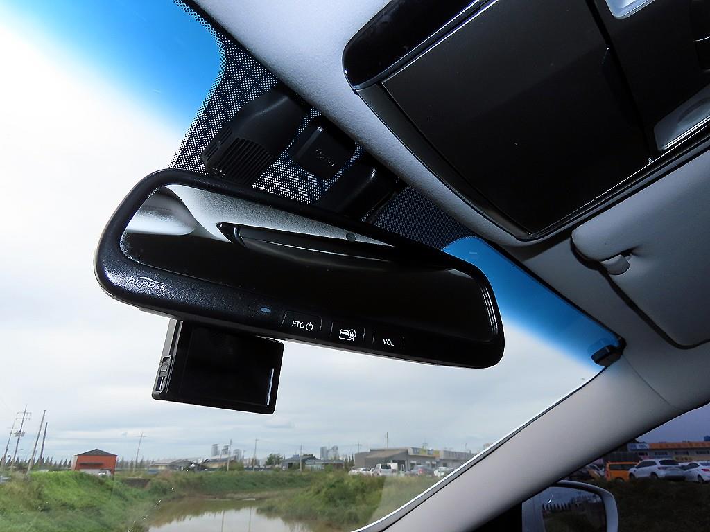 HYUNDAI Grandeur - Vista 12