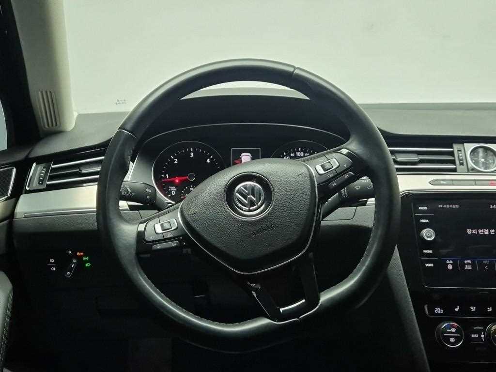 Volkswagen Passat - Vista 9