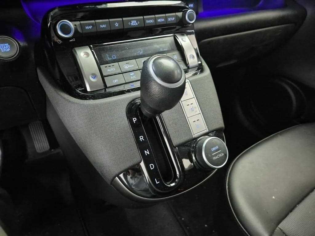 HYUNDAI Casper - Vista 8