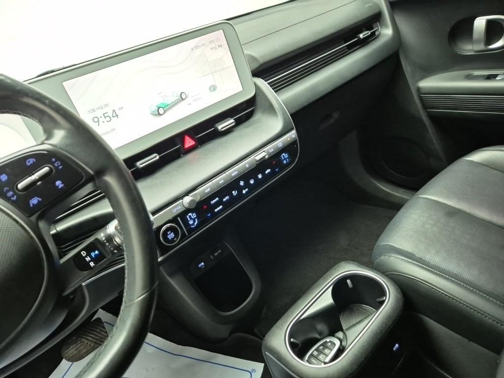 HYUNDAI Ioniq 5 - Vista 10