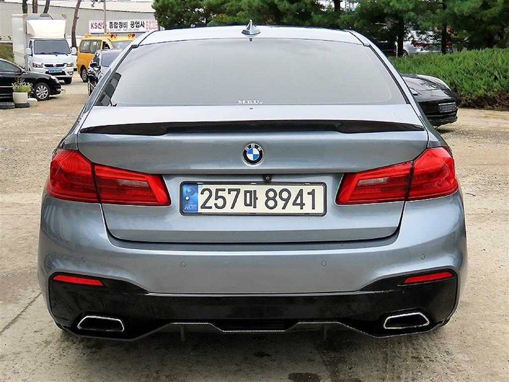 BMW 5 Series - Vista 4