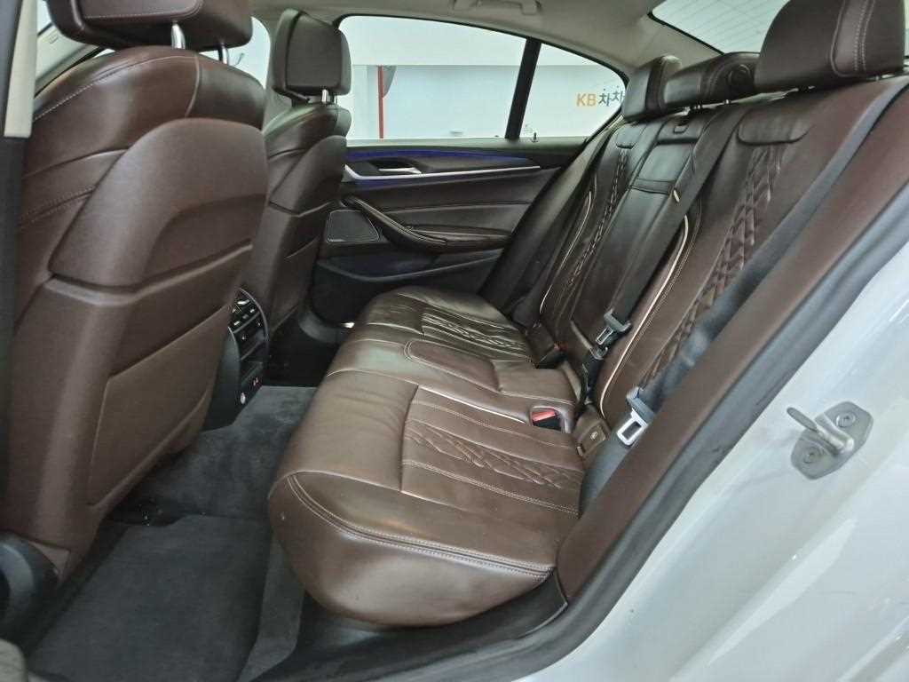 BMW 5 Series - Vista 12