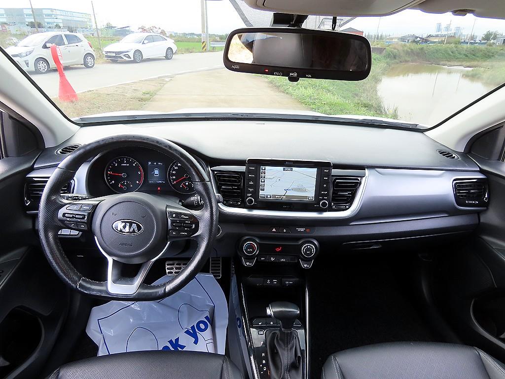 KIA Stonic - Vista 9