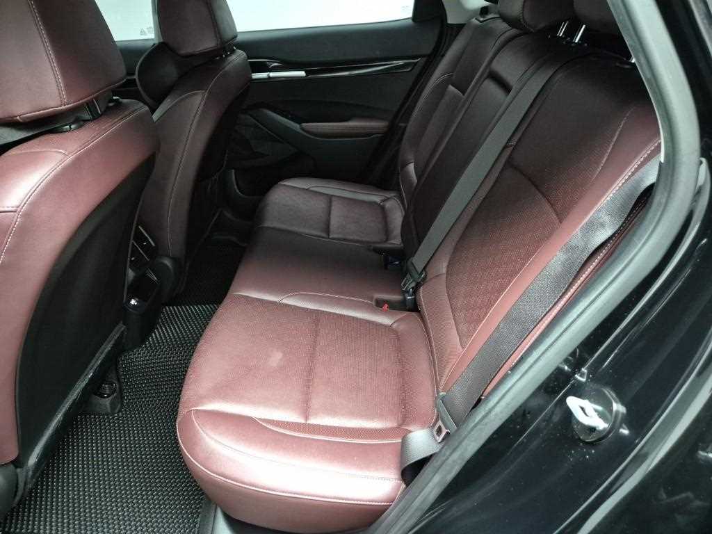 KIA Seltos - Vista 12