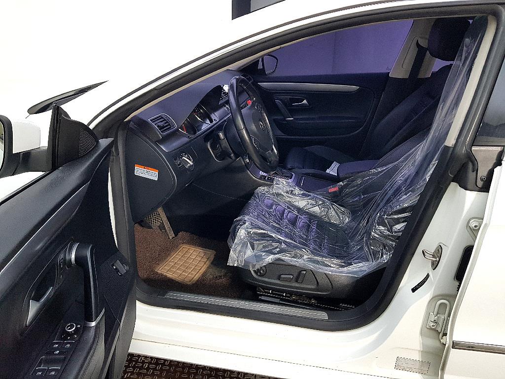 Volkswagen CC - Vista 8