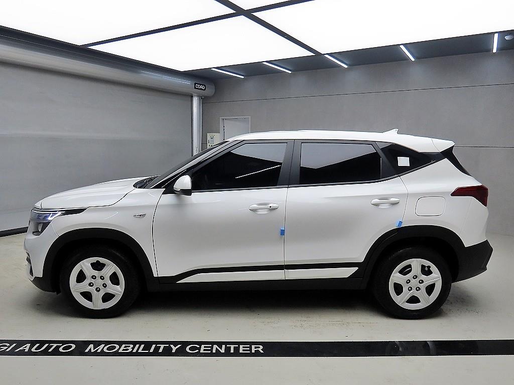 KIA Seltos - Vista 4