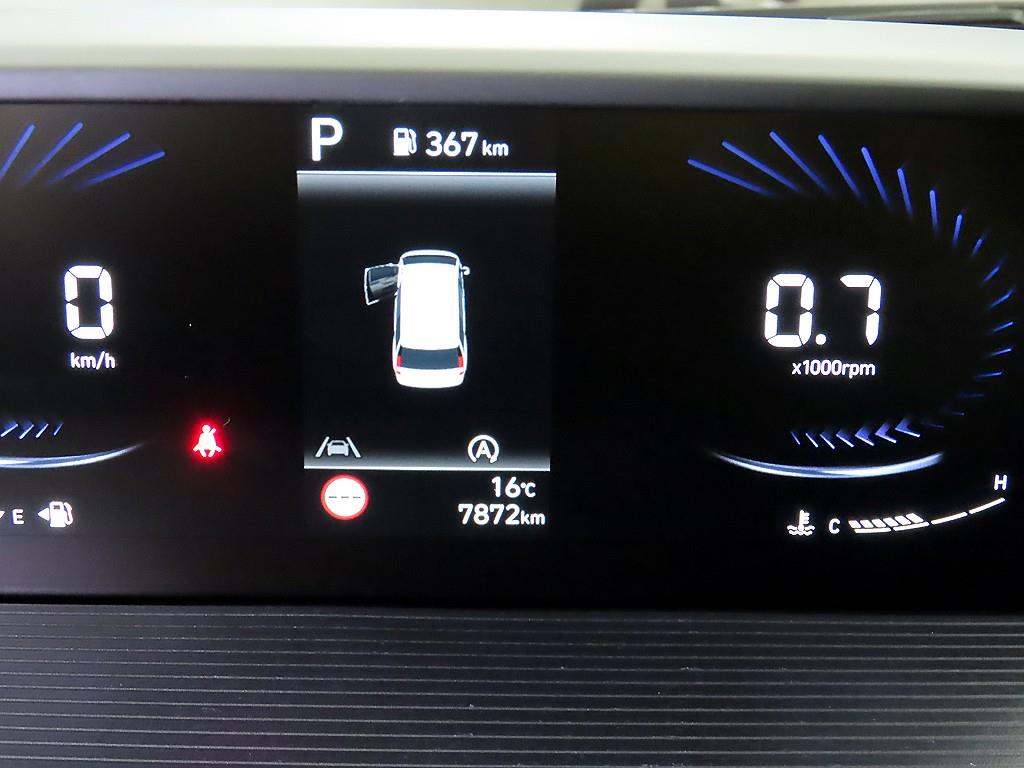 HYUNDAI Staria - Vista 8