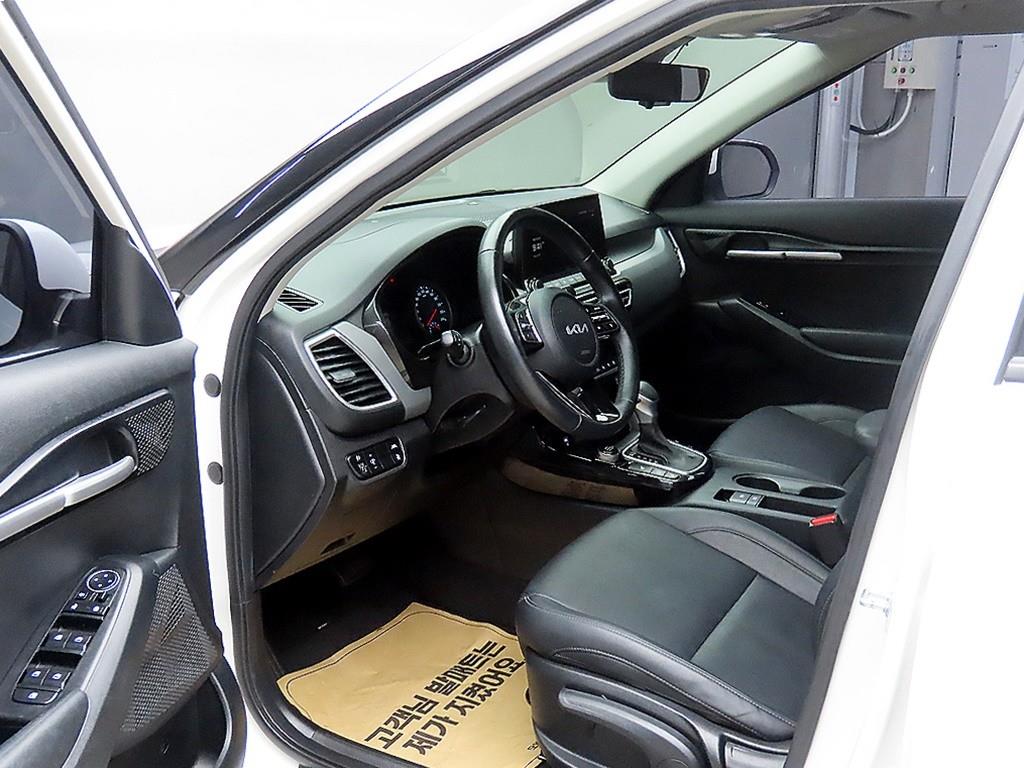 KIA Seltos - Vista 5