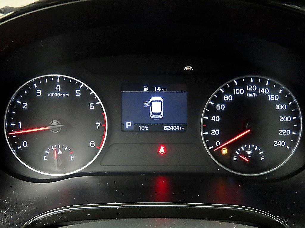 KIA Seltos - Vista 8