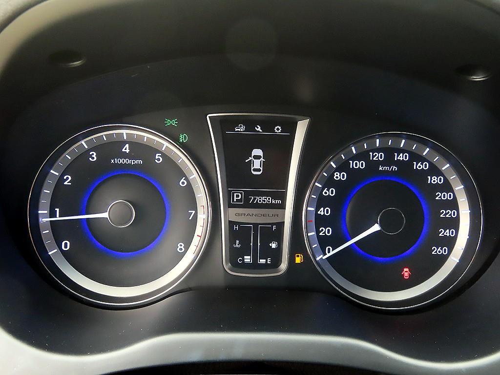 HYUNDAI Grandeur - Vista 8