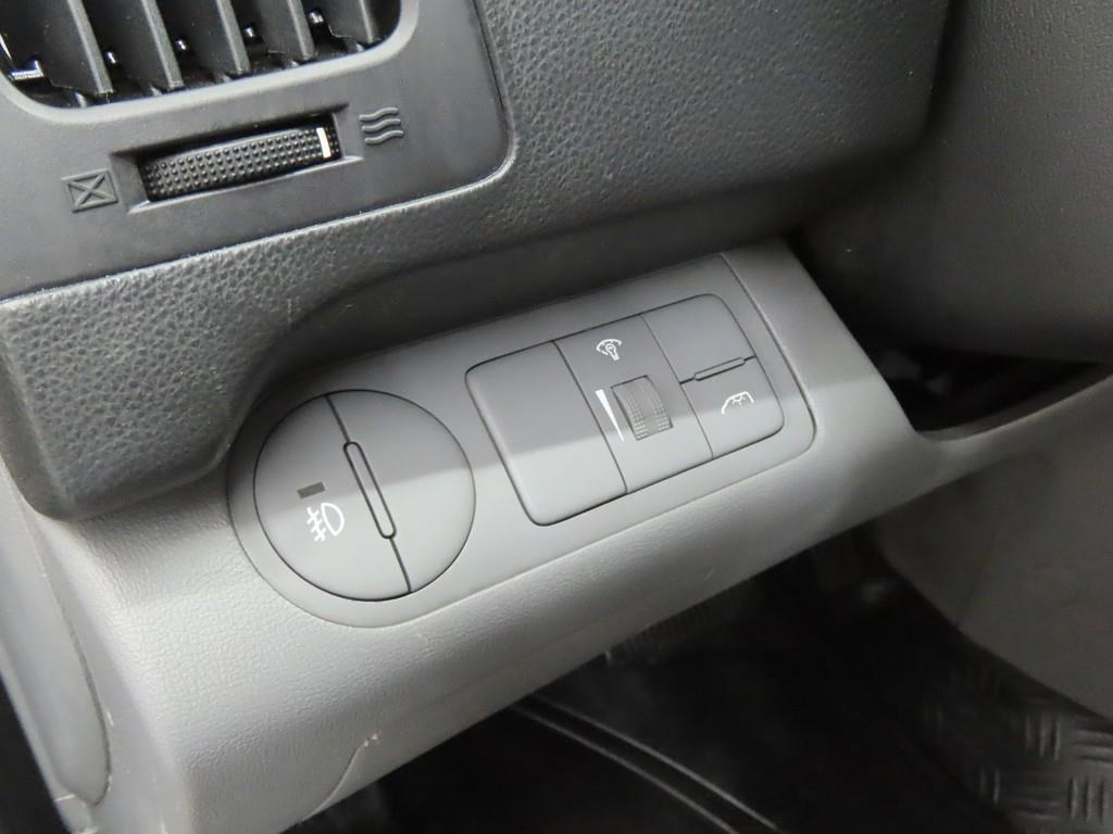 HYUNDAI Starex - Vista 10