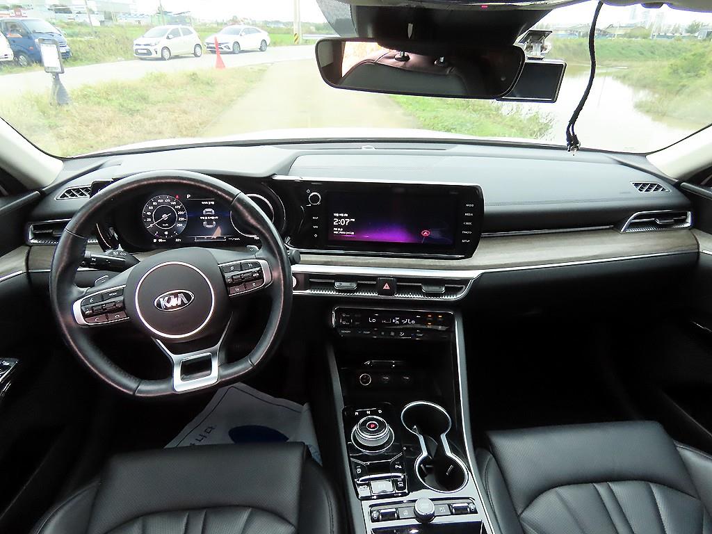 KIA K5 - Vista 9