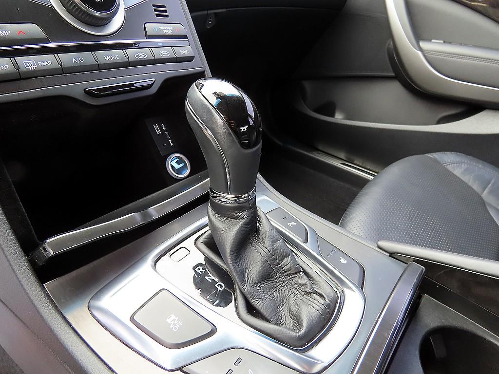 HYUNDAI Grandeur - Vista 11