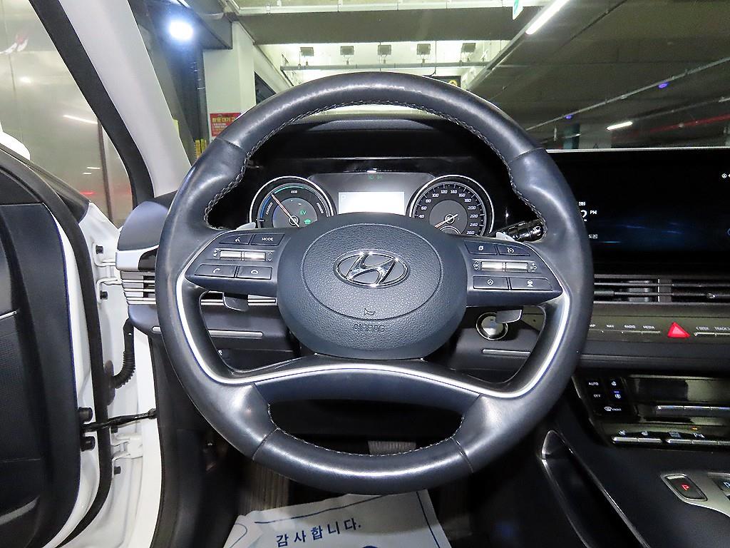 HYUNDAI Grandeur - Vista 8