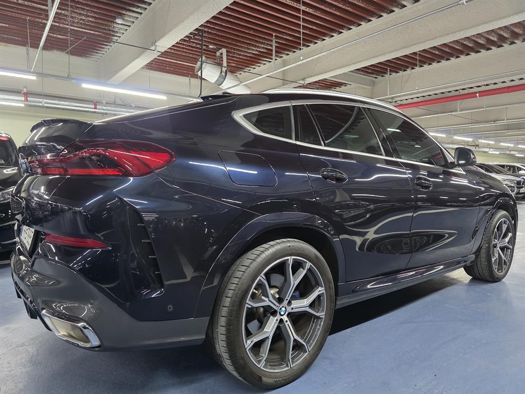 BMW X6 - Vista 4