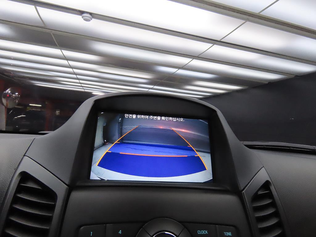 Chevrolet Orlando 2017 Blanco - Importación desde Corea - HF Imports Iquique - Foto 14