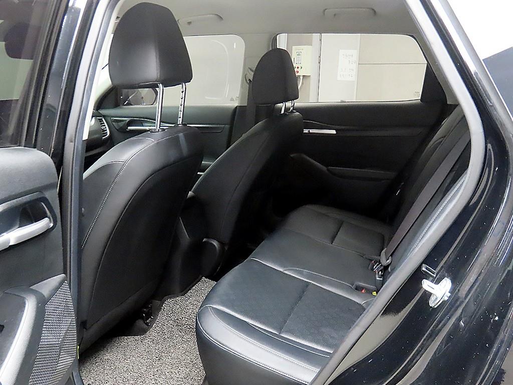 KIA Seltos - Vista 6