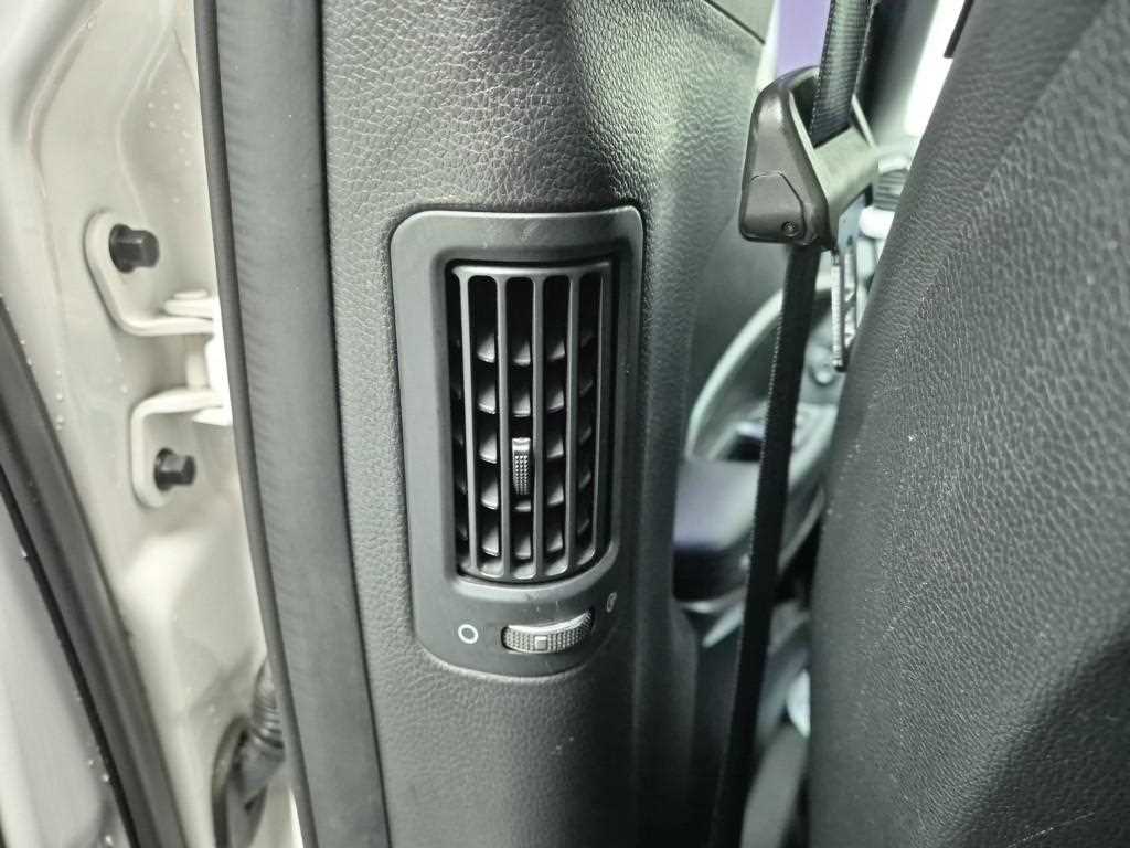 HYUNDAI Santa Fe 2015 Blanco - Importación desde Corea - HF Imports Iquique - Foto 18