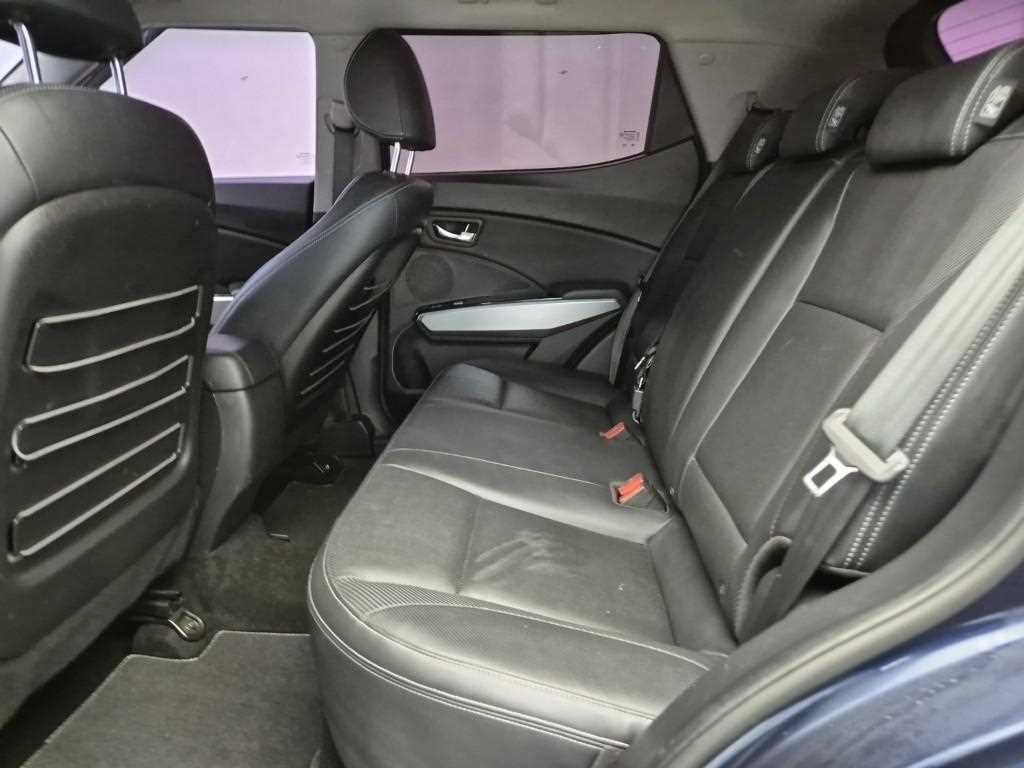 Ssangyong Tivoli - Vista 12