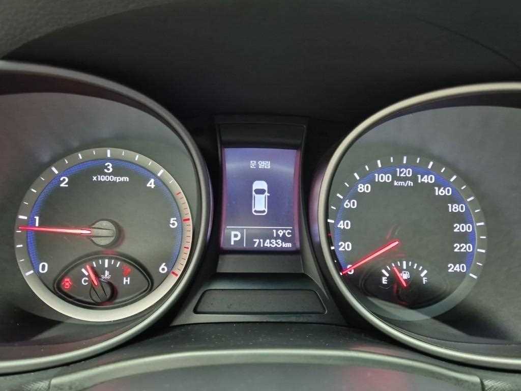 HYUNDAI Santa Fe - Vista 6