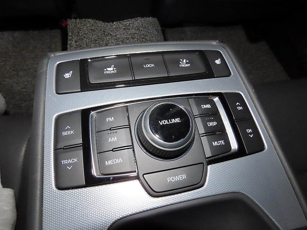 Genesis G80 - Vista 12