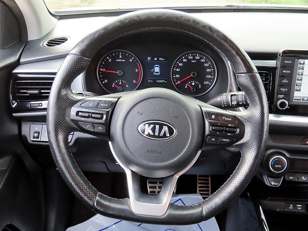 KIA Stonic - Vista 7