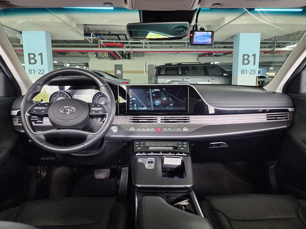 HYUNDAI Grandeur - Vista 5