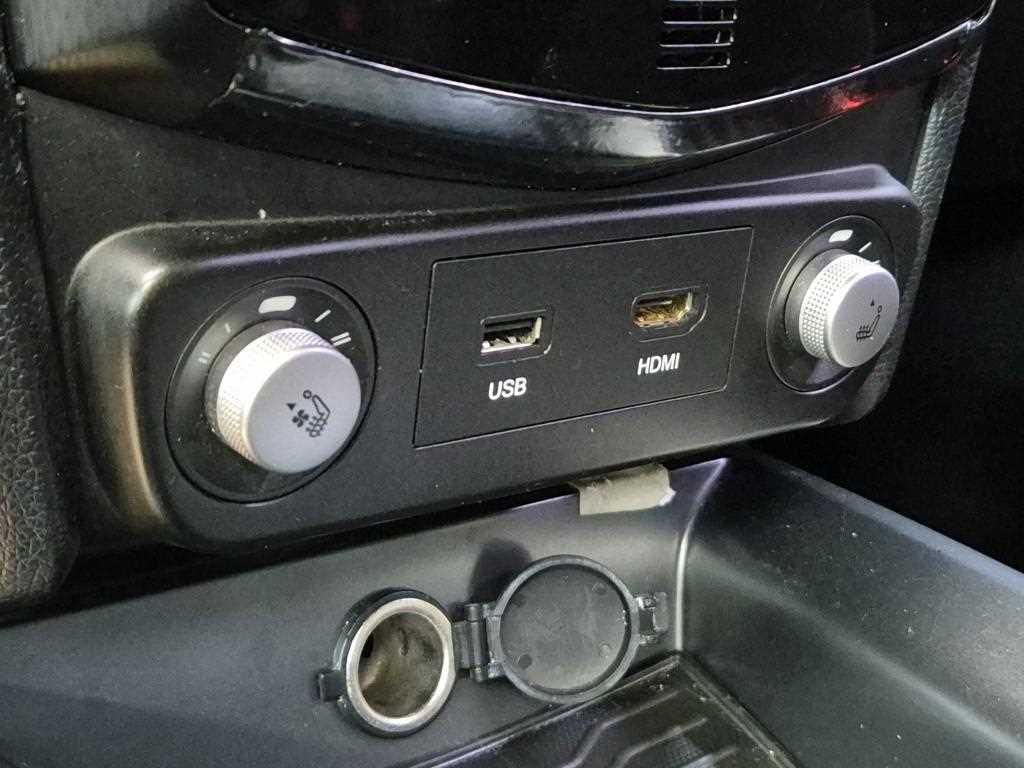 Ssangyong Tivoli 2016 Azul - Importación desde Corea - HF Imports Iquique - Foto 16