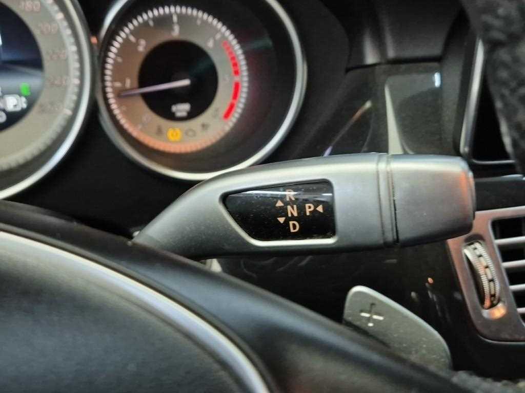 Mercedes Benz CLS Class - Vista 8