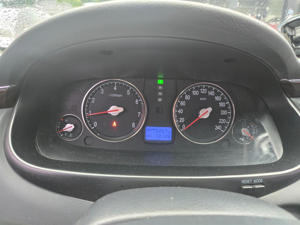 HYUNDAI Grandeur - Vista 8