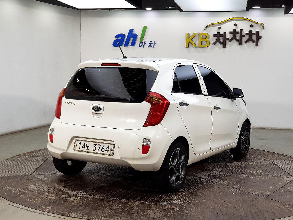 KIA Morning - Vista 4