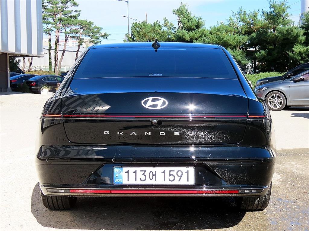 HYUNDAI Grandeur - Vista 4