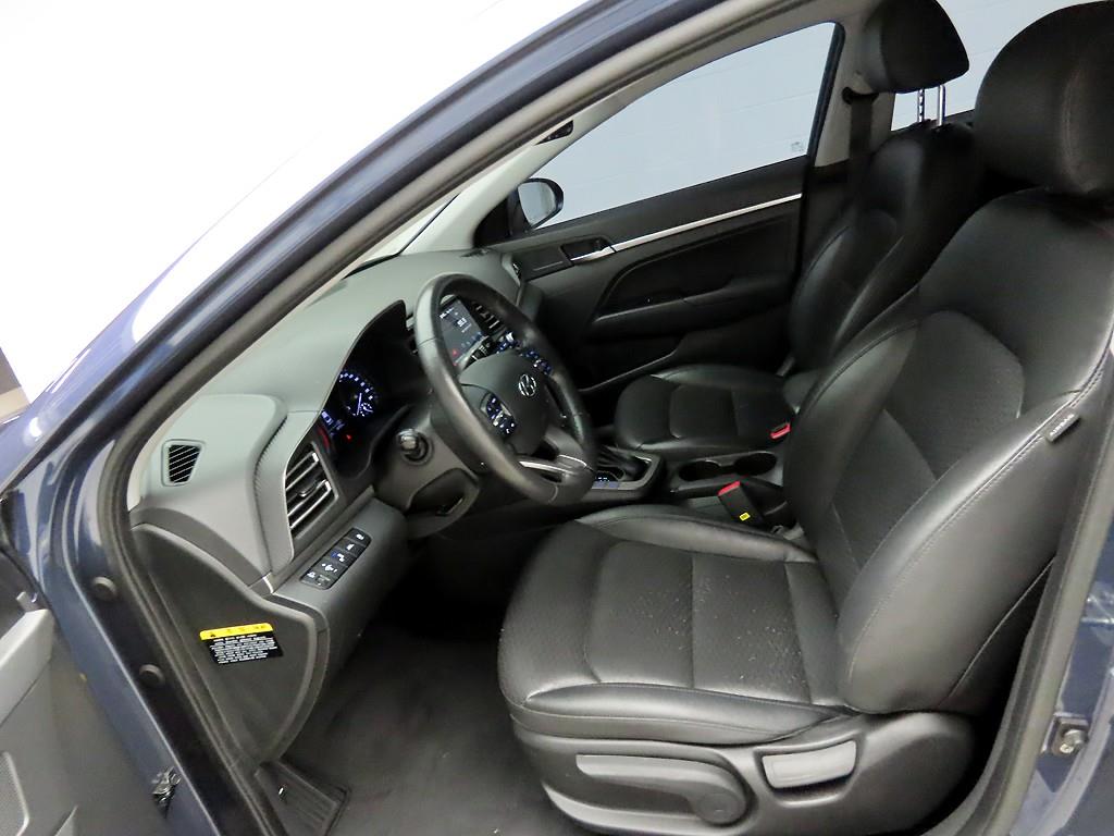 HYUNDAI Avante - Vista 5