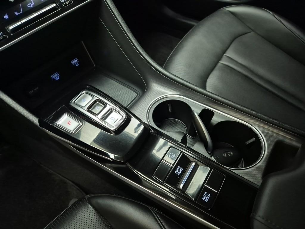 HYUNDAI Sonata - Vista 8