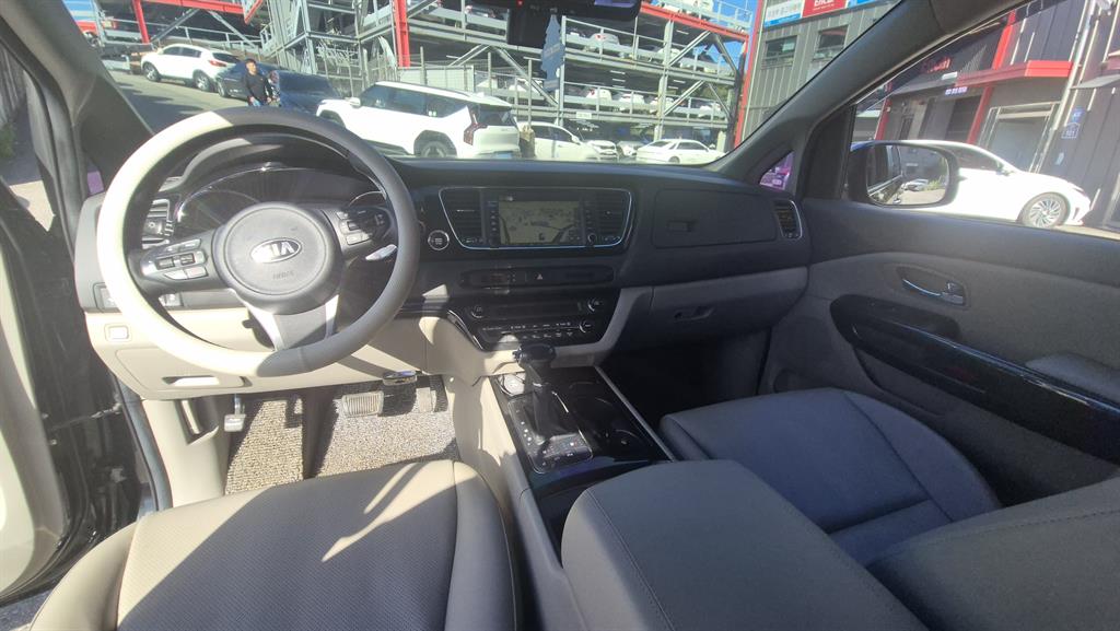 KIA Carnival 2016 Negro - Importación desde Corea - HF Imports Iquique - Foto 15