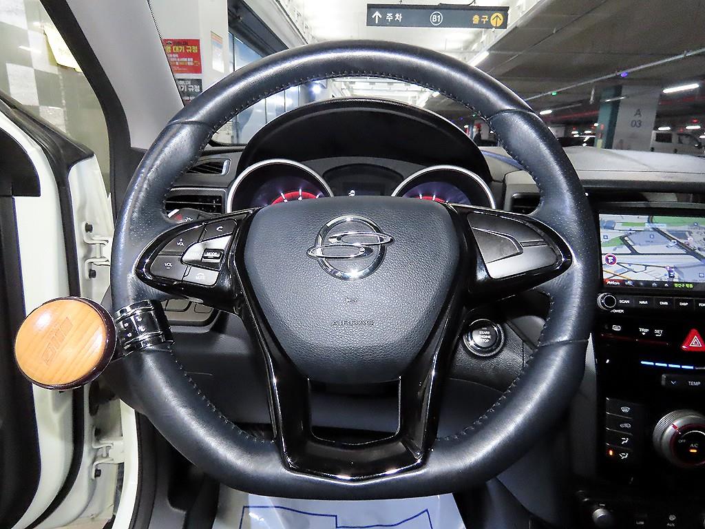 Ssangyong Tivoli - Vista 8