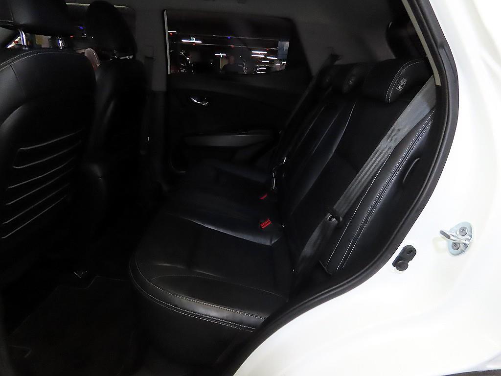 Ssangyong Tivoli - Vista 7