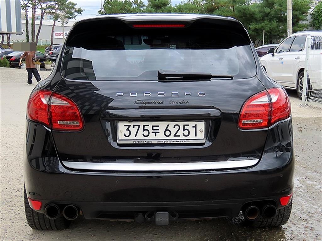 Porsche Cayenne - Vista 4