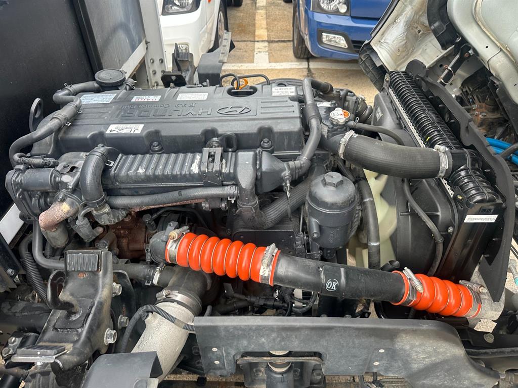 medium and large cargo Cargo 2022 Blanco - Importación desde Corea - HF Imports Iquique - Foto 18