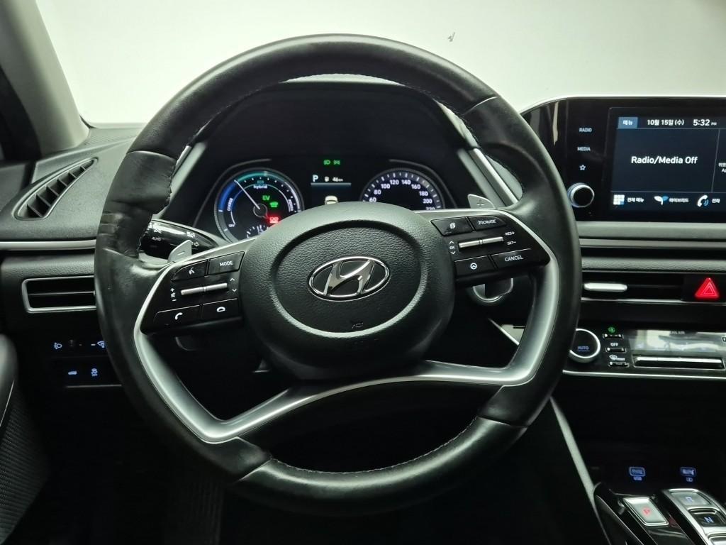 HYUNDAI Sonata - Vista 9