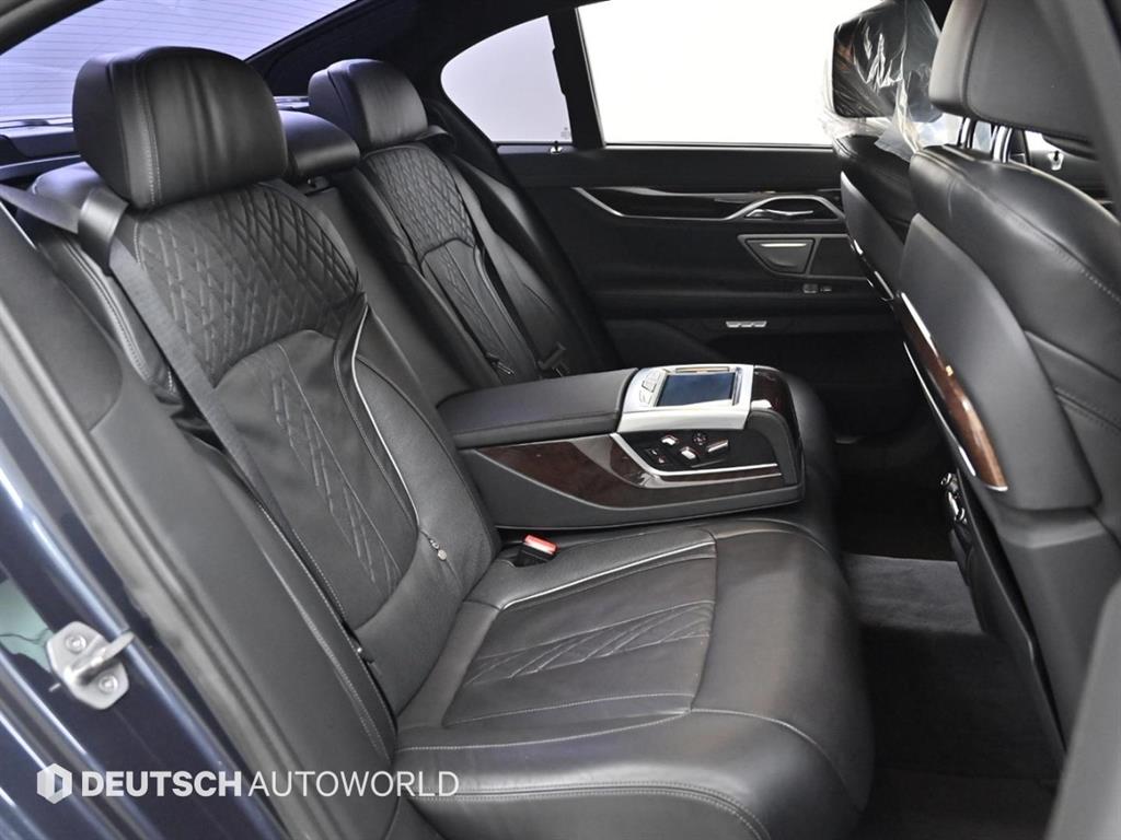 BMW 7 Series - Vista 12