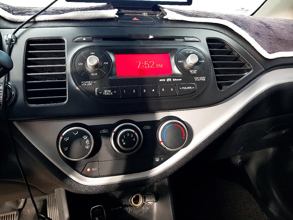 KIA Morning - Vista 11