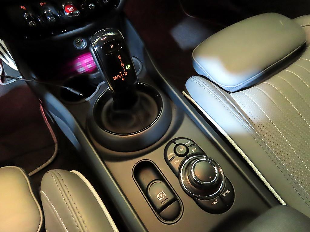 Mini Clubman - Vista 12