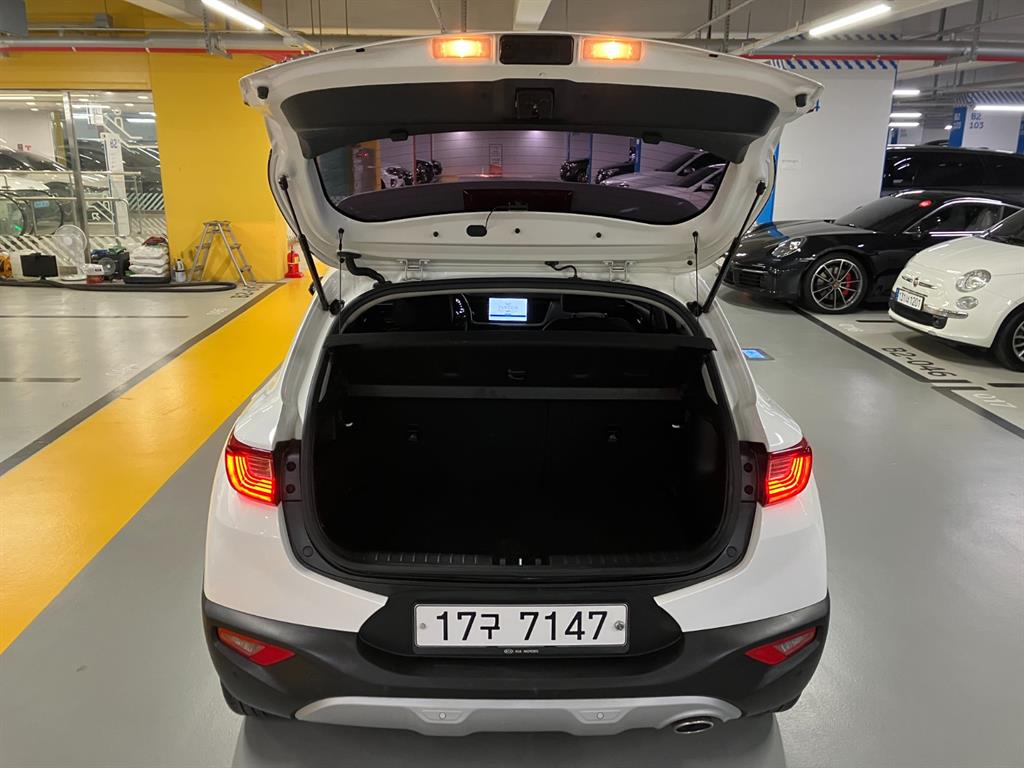 KIA Stonic - Vista 5