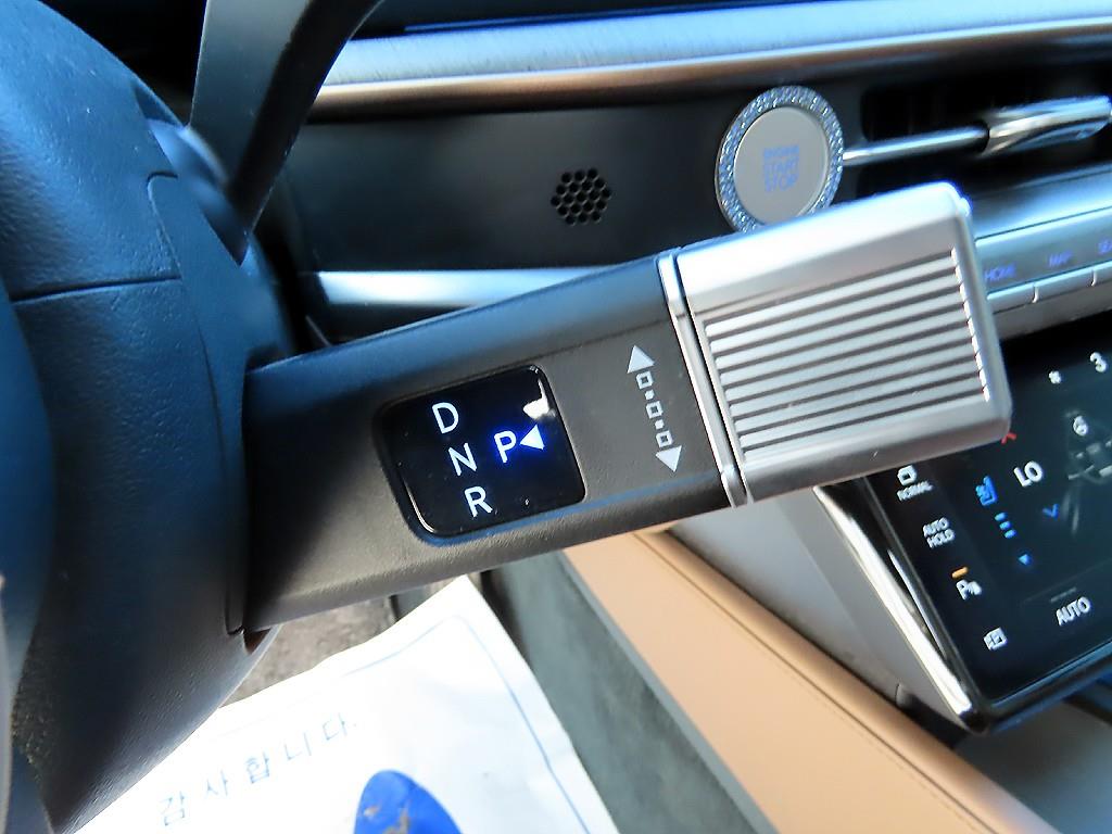 HYUNDAI Grandeur - Vista 11